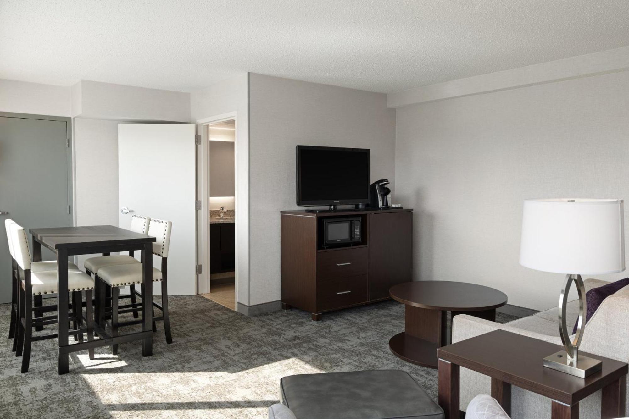 Holiday Sioux Falls-city Center By Ihg Hotel