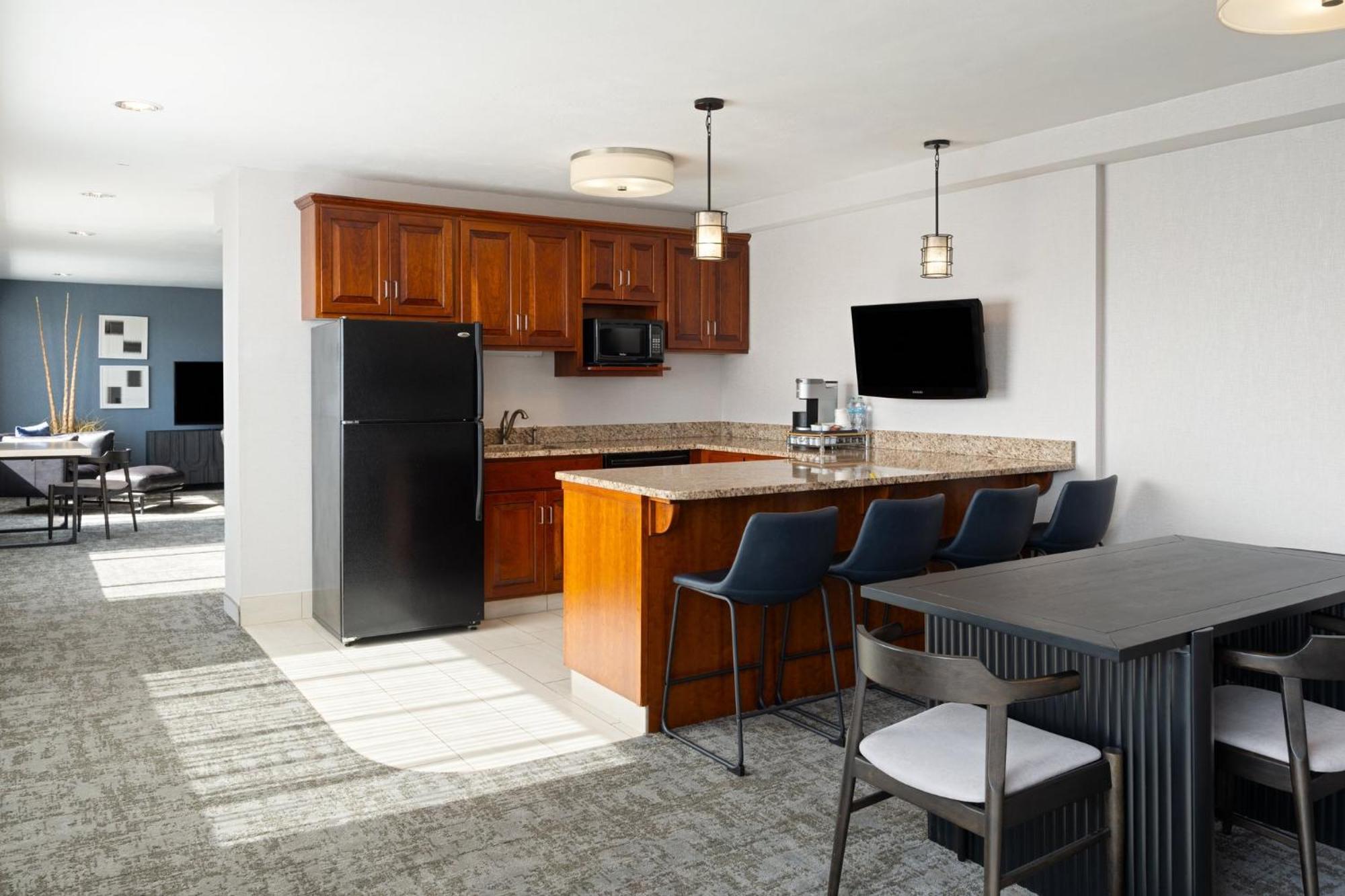 Holiday Sioux Falls-city Center By Ihg Hotel 3*