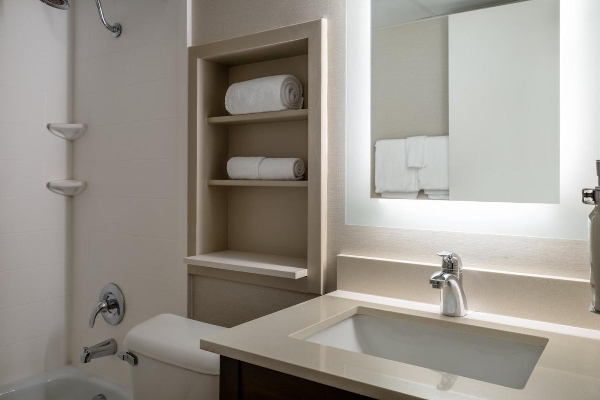 Sioux Falls-city Center By Ihg Sioux Falls